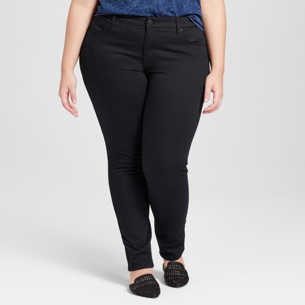 NWT Universal thread 26 plus sz black skinny jeans